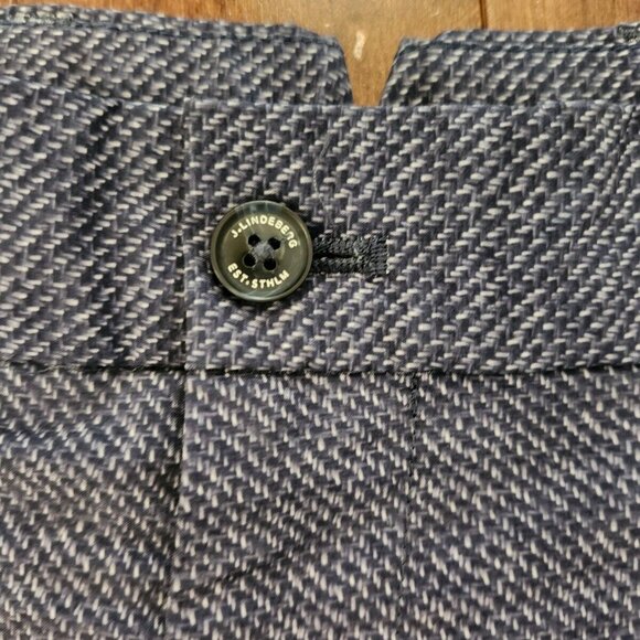 J Lindenberg men's shorts in size 34 - Picture 5 of 13